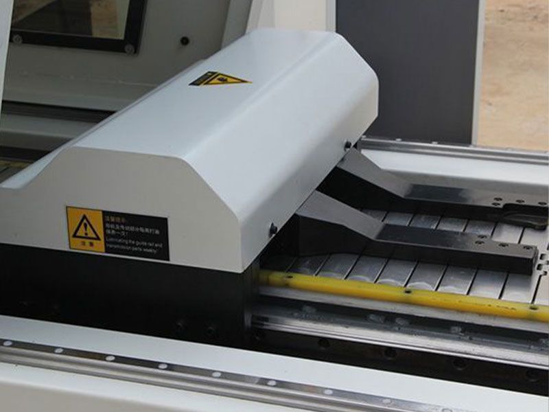 Détails de la machine de poinçonnage