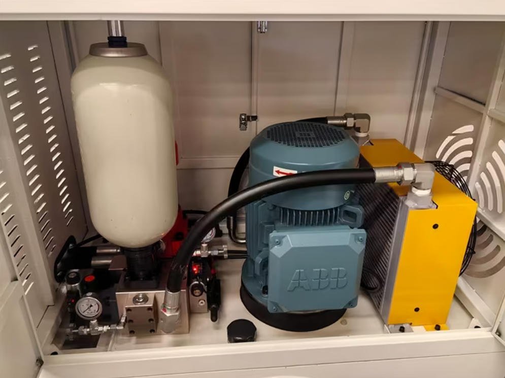 Software de control CNC busbar